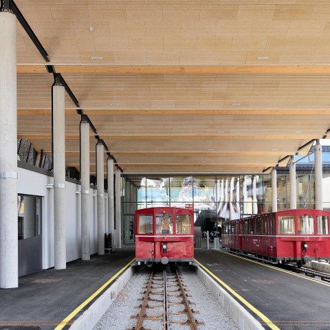 Talstation der SchafbergBahn in St. Wolfgang das ErlebnisQuartier. Gleisanlage 