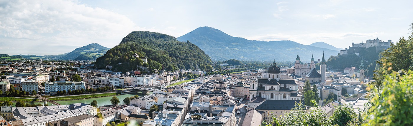 Panorama vom Mönchsberg auf die Altstadt Salzburg