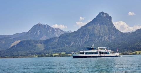 MS Salzkammergut der WolfgangseeSchifffahrt auf dem Wolfgangsee 